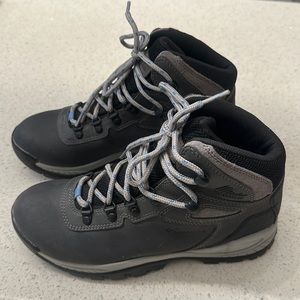Columbia Waterproof Hiking Boots Size 7.5